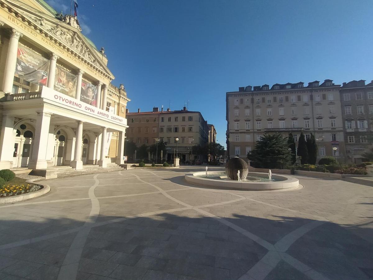 Mario City Center Rooms Rijeka Exterior foto